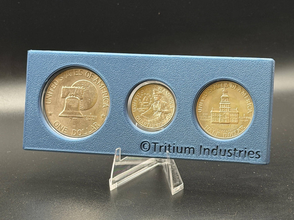 Bicentennial 1776–1976 Coin Display Set – Eisenhower Dollar, Kennedy Half Dollar & Washington Quarter with Holder
